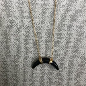 Stella & Dot Arc Pendant (Black)